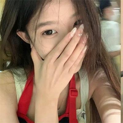 笼中女